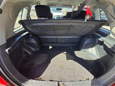 2004 Suzuki Liana - Thumbnail