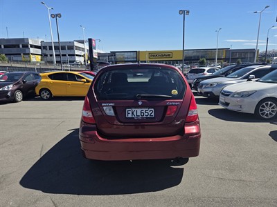 2004 Suzuki Liana - Thumbnail