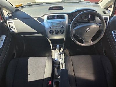 2004 Suzuki Liana - Thumbnail