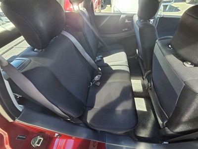 2004 Suzuki Liana - Thumbnail