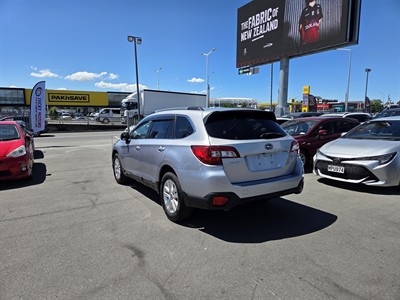 2015 Subaru OUTBACK - Thumbnail