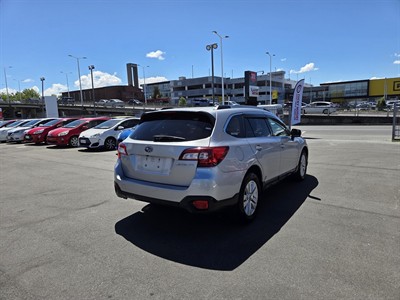 2015 Subaru OUTBACK - Thumbnail