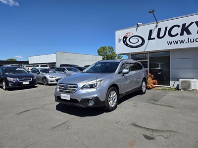 2015 Subaru OUTBACK - Thumbnail