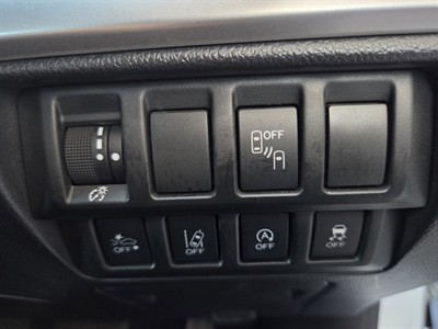 2015 Subaru OUTBACK - Thumbnail