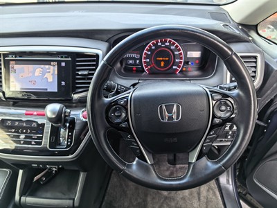 2015 Honda ODYSSEY - Thumbnail