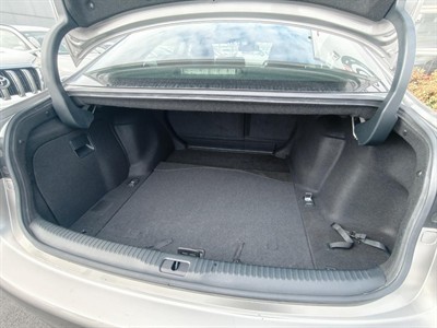 2014 Lexus IS300H - Thumbnail