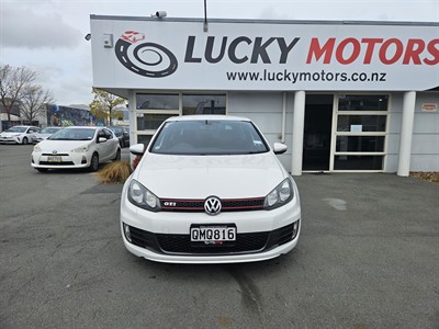2012 Volkswagen Golf - Thumbnail