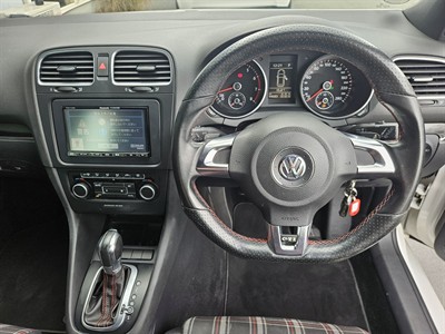 2012 Volkswagen Golf - Thumbnail