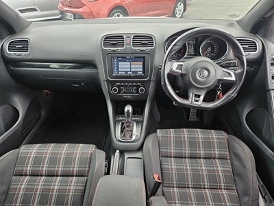 2012 Volkswagen Golf - Thumbnail