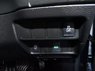 2014 Nissan X-TRAIL - Thumbnail