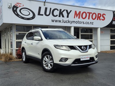 2017 Nissan X-TRAIL - Thumbnail