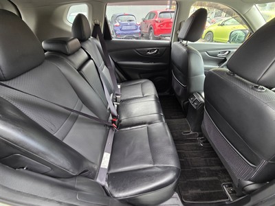 2017 Nissan X-TRAIL - Thumbnail