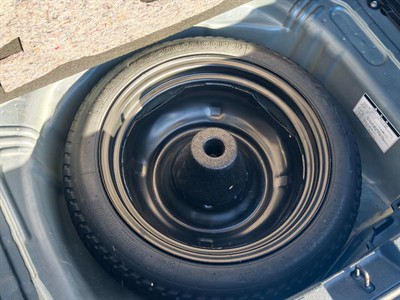 2013 Toyota Aqua - Thumbnail
