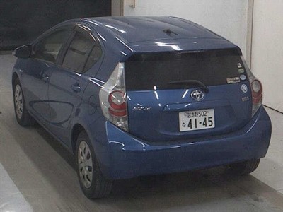 2013 Toyota Aqua - Thumbnail