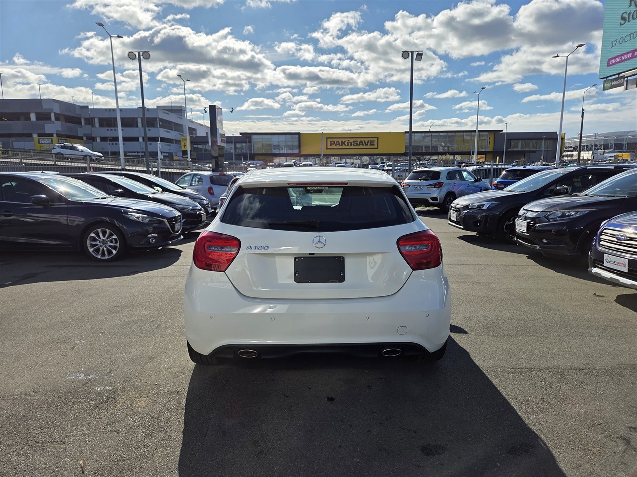 2014 Mercedes-Benz A180