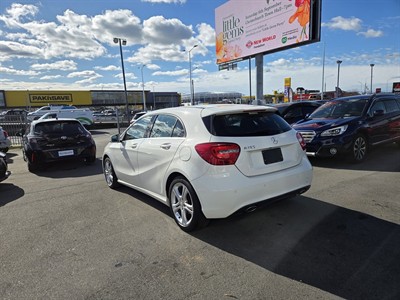 2014 Mercedes-Benz A180 - Thumbnail