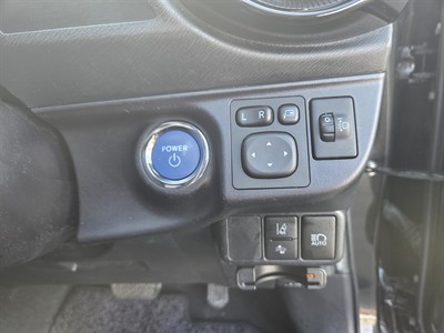 2018 Toyota Aqua - Thumbnail