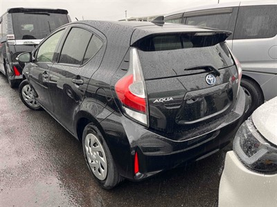 2018 Toyota Aqua - Thumbnail