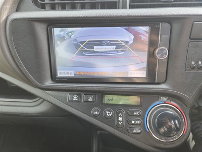 2012 Toyota Aqua - Thumbnail