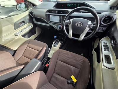 2012 Toyota Aqua - Thumbnail