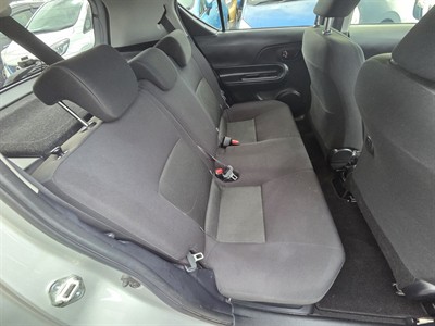 2018 Toyota Aqua - Thumbnail