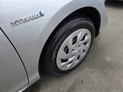 2018 Toyota Aqua - Thumbnail