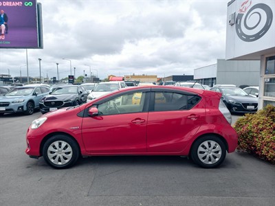 2014 Toyota Aqua - Thumbnail