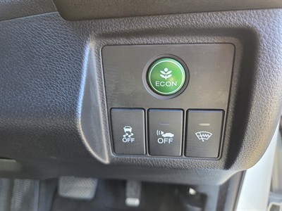 2015 Honda VEZEL - Thumbnail
