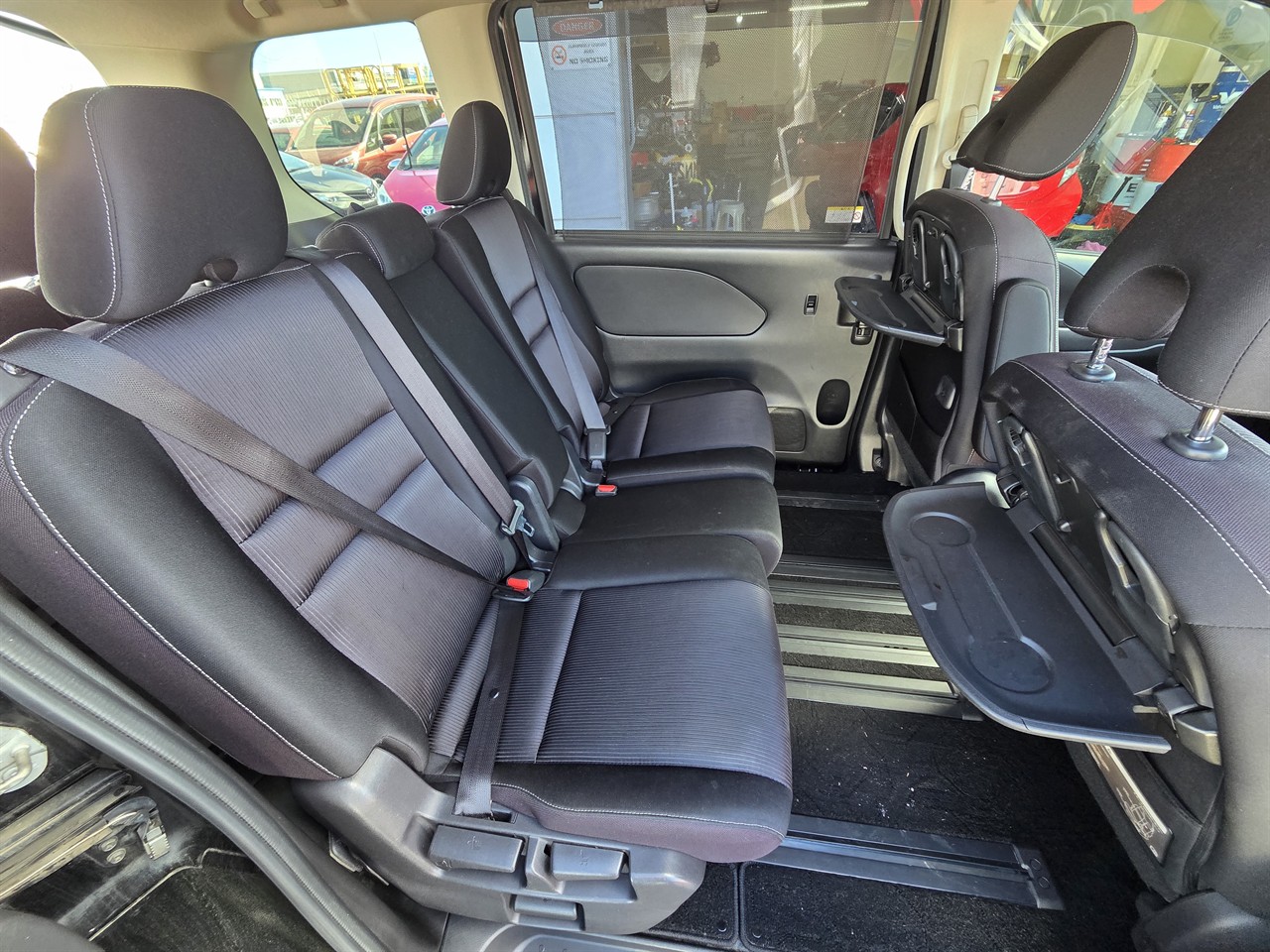 2016 Nissan Serena