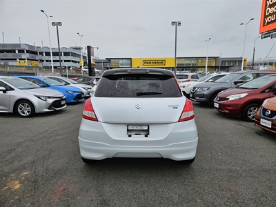 2013 Suzuki SWIFT - Thumbnail