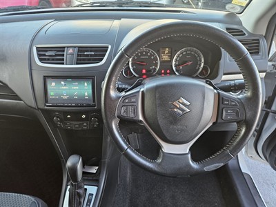 2013 Suzuki SWIFT - Thumbnail