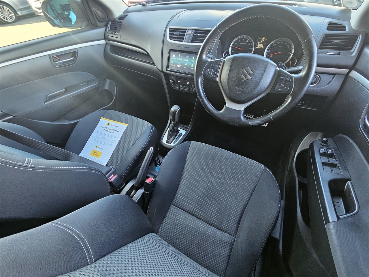 2013 Suzuki SWIFT