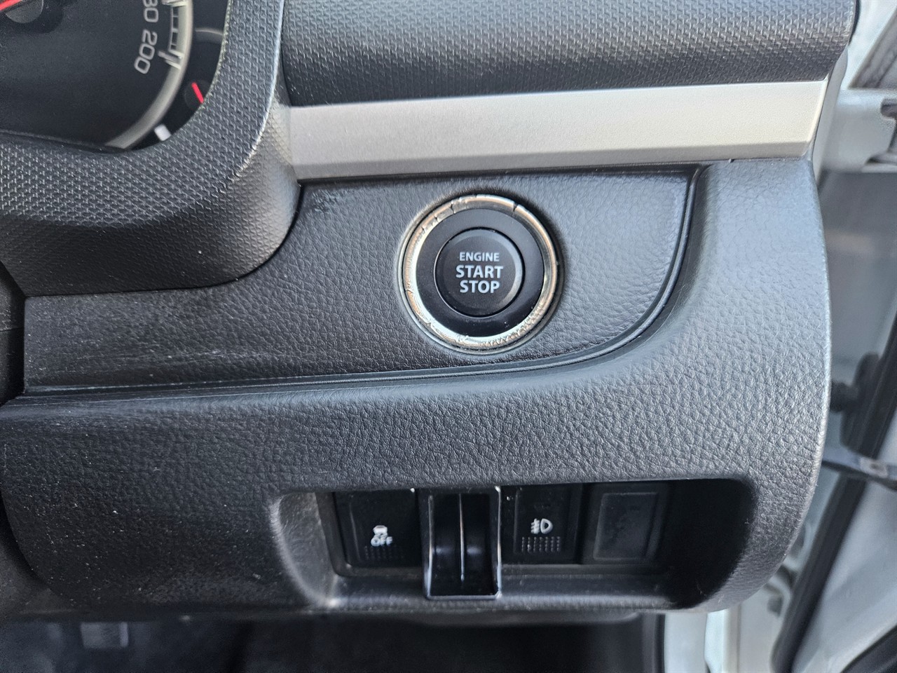 2013 Suzuki SWIFT