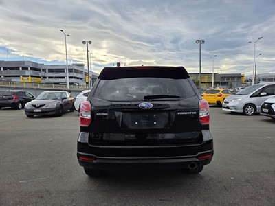 2014 Subaru FORESTER - Thumbnail