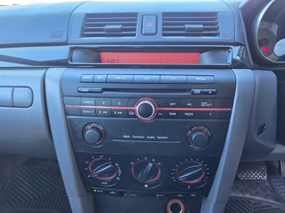 2007 Mazda AXELA - Thumbnail