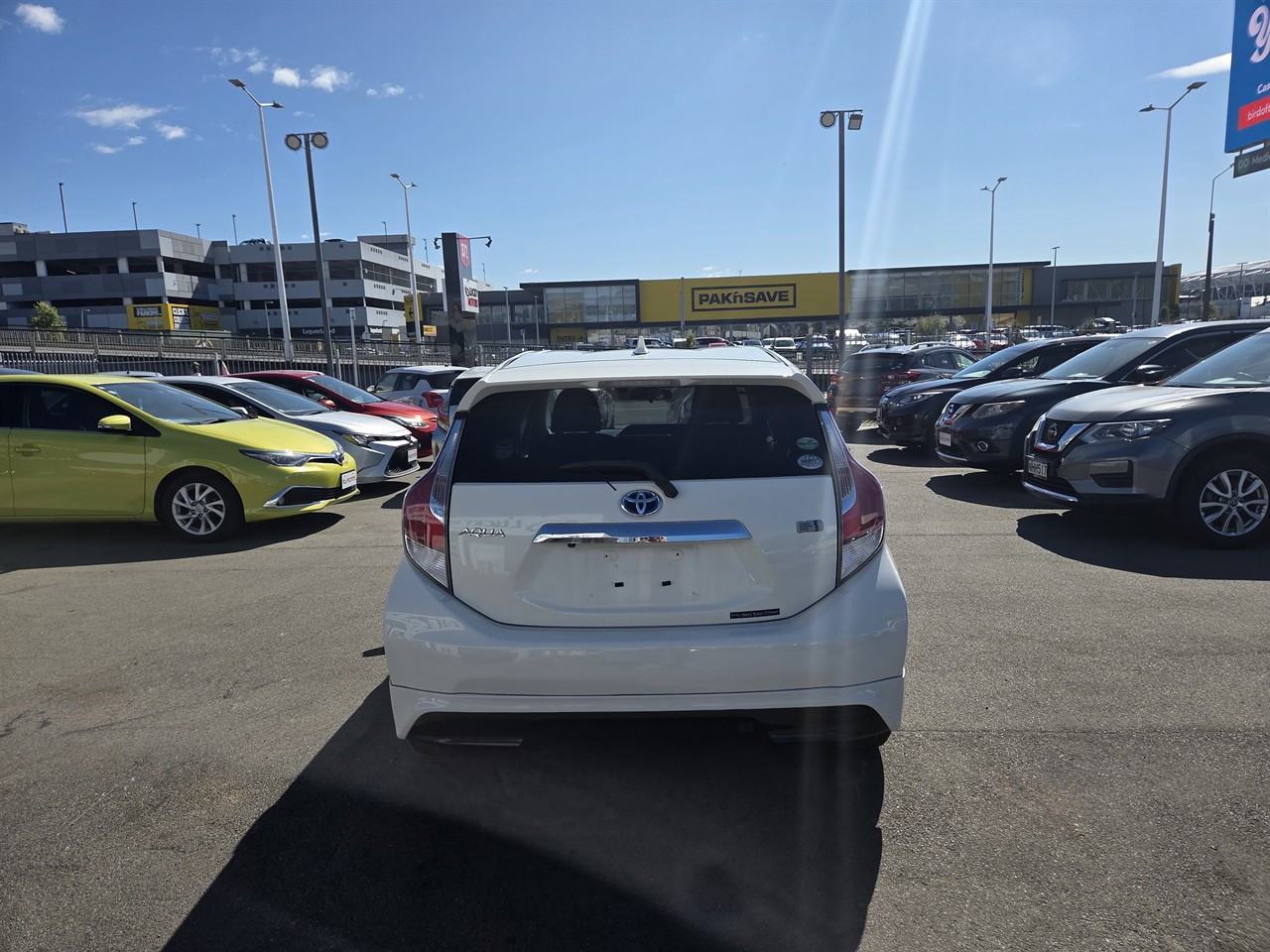 2016 Toyota Aqua