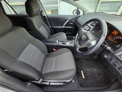 2015 Toyota AVENSIS - Thumbnail