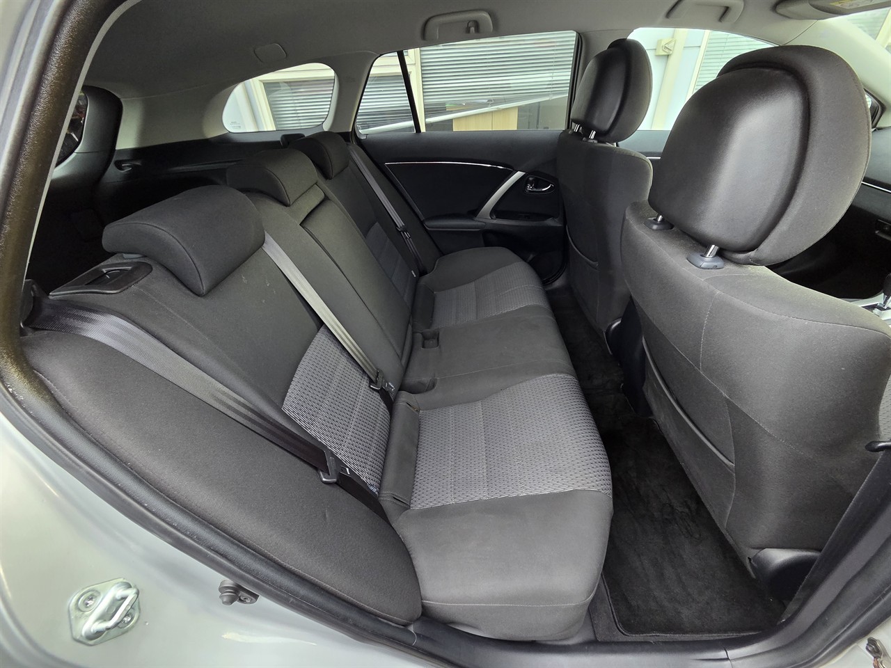 2015 Toyota AVENSIS