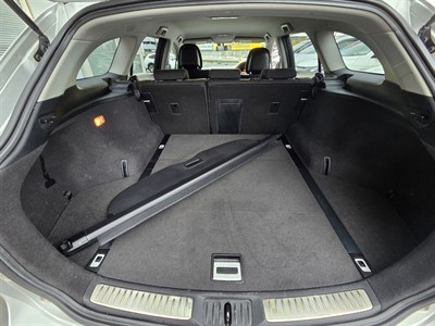 2015 Toyota AVENSIS - Thumbnail