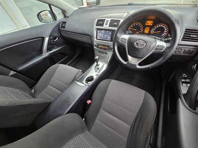 2015 Toyota AVENSIS - Thumbnail
