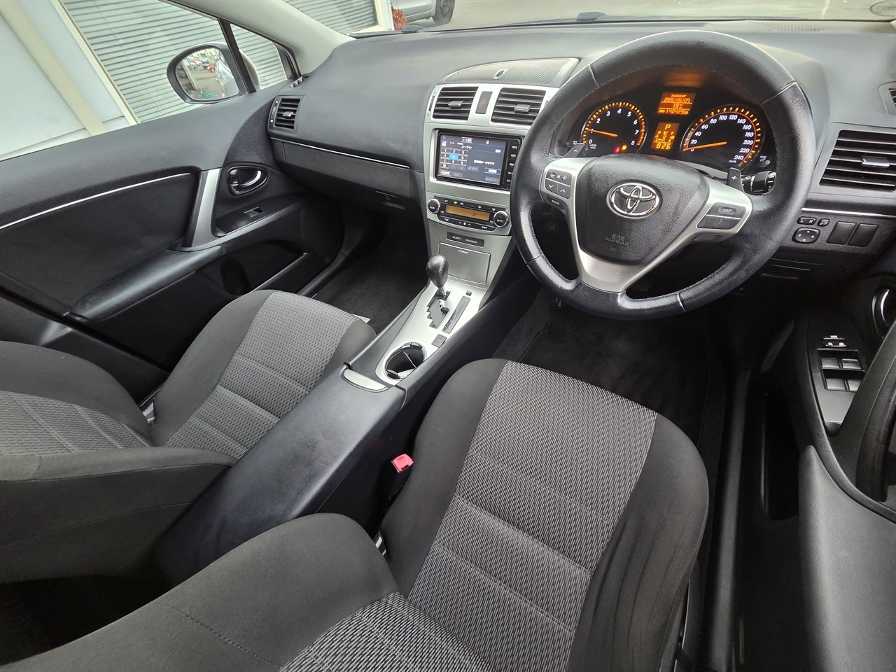 2015 Toyota AVENSIS